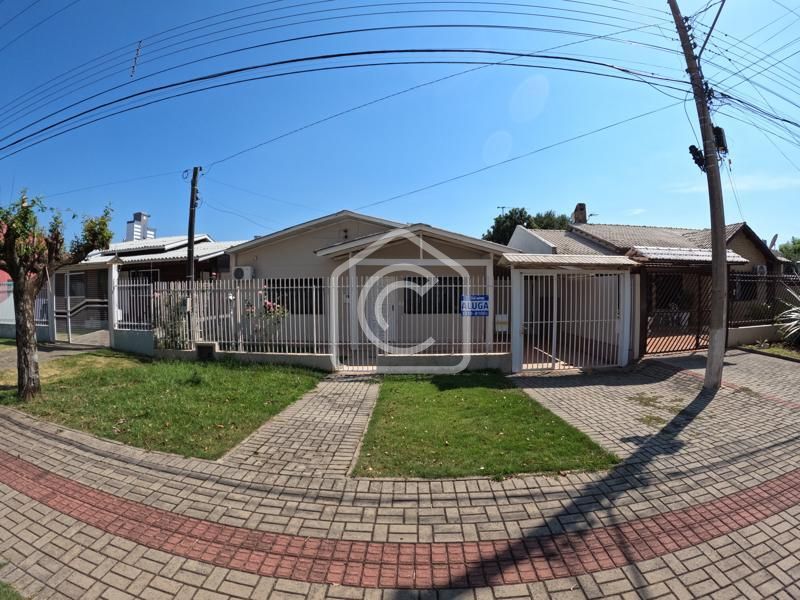 Casa para alugar com 3 dormitórios, 2 banheiros, 2 vagas de garagens e 140m² de área privativa no bairro Maria Goretti