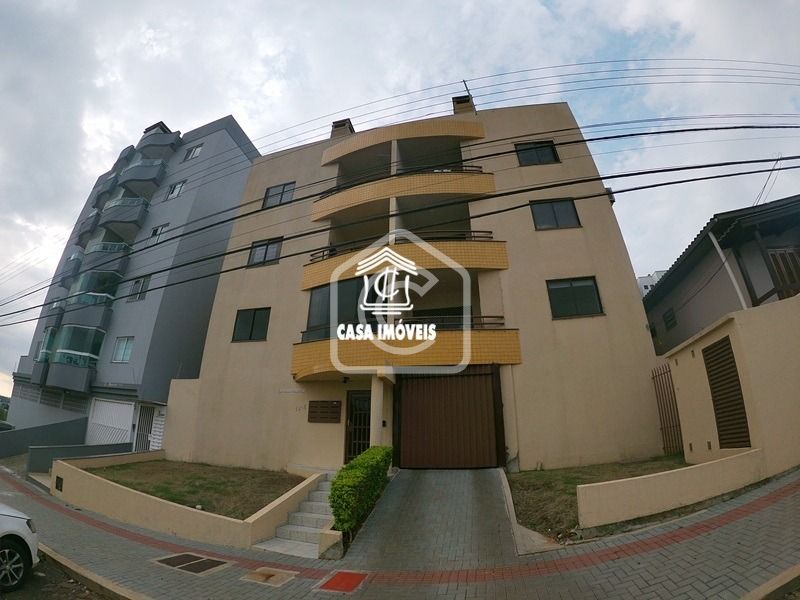 Apartamento à venda com 2 dormitórios, 1 banheiro e 1 vaga de garagem no bairro Palmital