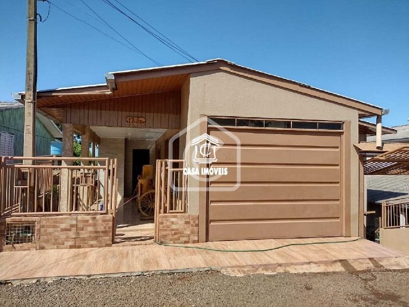 Casa à venda com 3 dormitórios, 1 banheiro, 1 vaga de garagem e 200m² de área privativa no bairro Santo Antônio