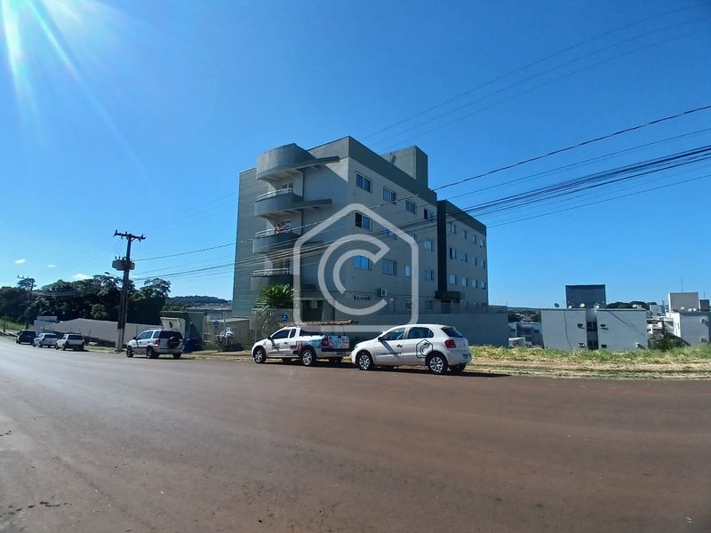Apartamento para alugar com 1 dormitório, 1 banheiro, 1 vaga de garagem e 25m² de área privativa no bairro Efapi