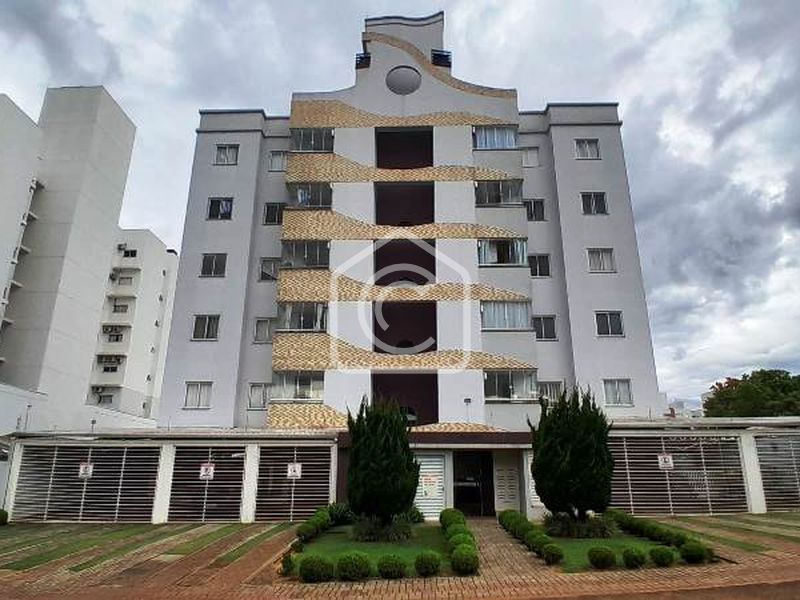 Apartamento à venda com 3 dormitórios, 1 banheiro, 1 vaga de garagem e 85m² de área privativa no bairro Maria Goretti