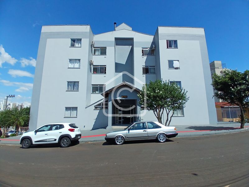 Apartamento para alugar com 2 dormitórios, 1 banheiro, 1 vaga de garagem e 70m² de área privativa no bairro São Cristóvão