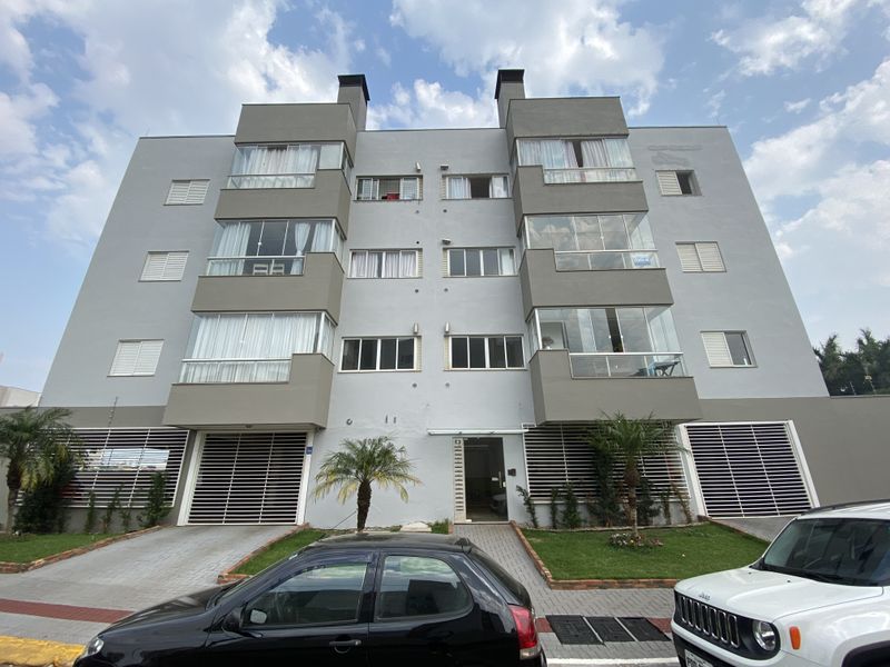 Apartamento à venda com 3 dormitórios, 1 banheiro, 2 vagas de garagens e 117m² de área privativa no bairro Jardim Itália