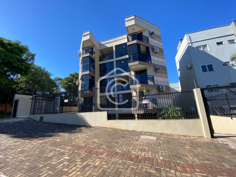 Apartamento à venda com 3 dormitórios, 1 banheiro, 2 vagas de garagens e 153m² de área privativa no bairro Esplanada