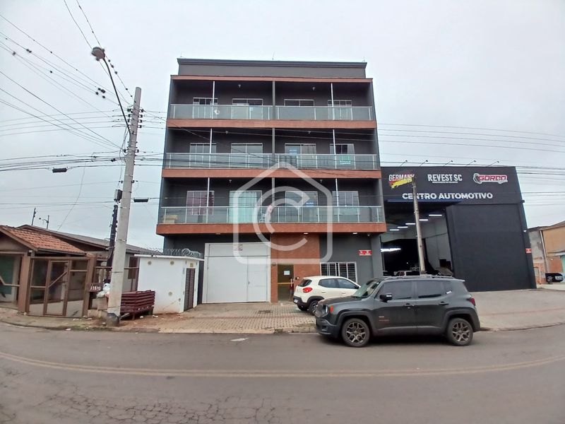 Apartamento à venda com 2 dormitórios, 1 banheiro, 1 vaga de garagem e 77m² de área privativa no bairro Bela Vista