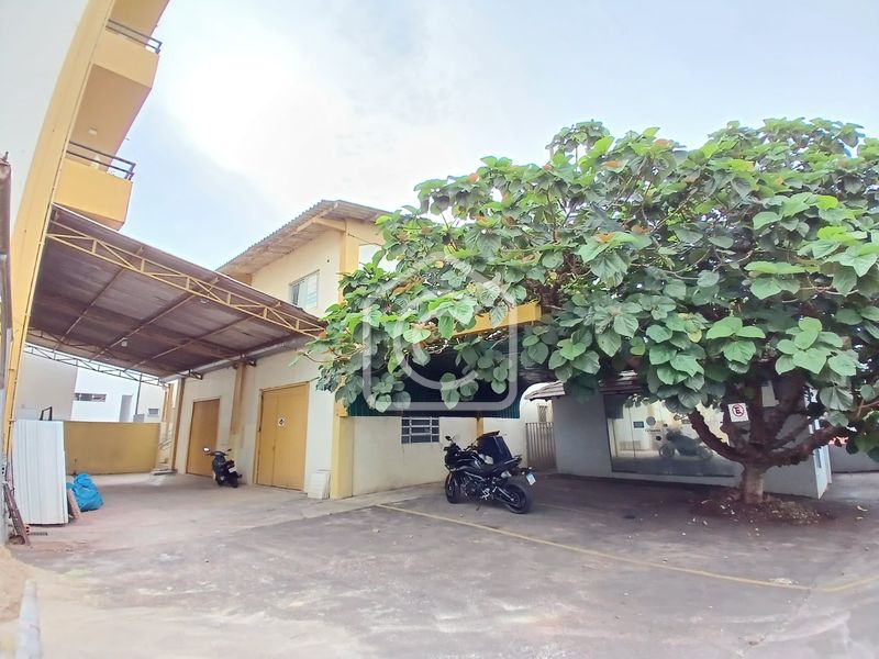 Apartamento para alugar com 2 dormitórios, 1 banheiro, 1 vaga de garagem e 90m² de área privativa no bairro São Cristóvão