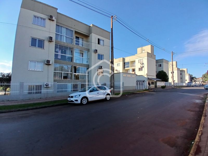 Apartamento para alugar com 2 dormitórios, 1 banheiro, 1 vaga de garagem e 55m² de área privativa no bairro Pinheirinho
