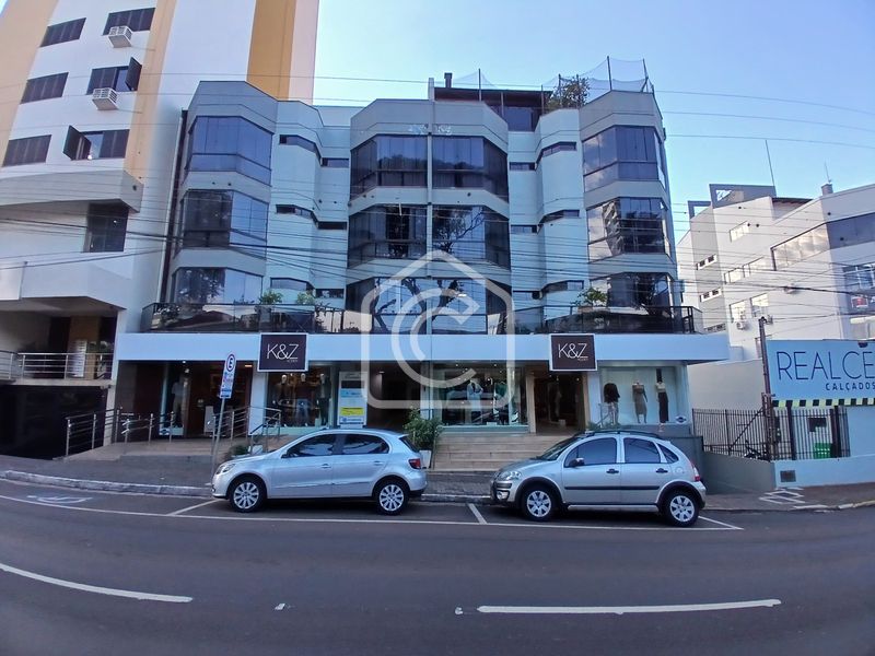 Apartamento para alugar com 2 dormitórios, 1 banheiro e 60m² de área privativa no bairro Centro