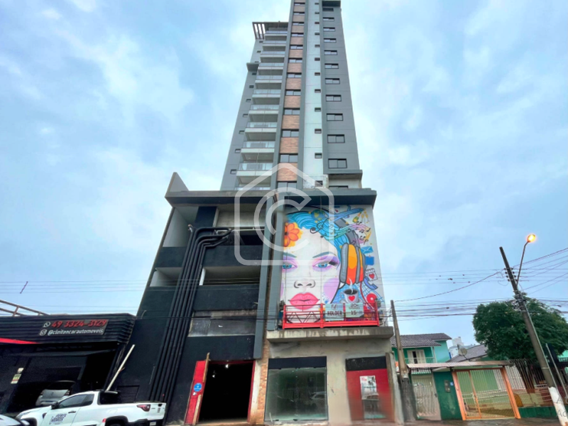 Apartamento à venda com 2 dormitórios, 1 banheiro, 1 vaga de garagem e 76m² de área privativa no bairro Santa Maria