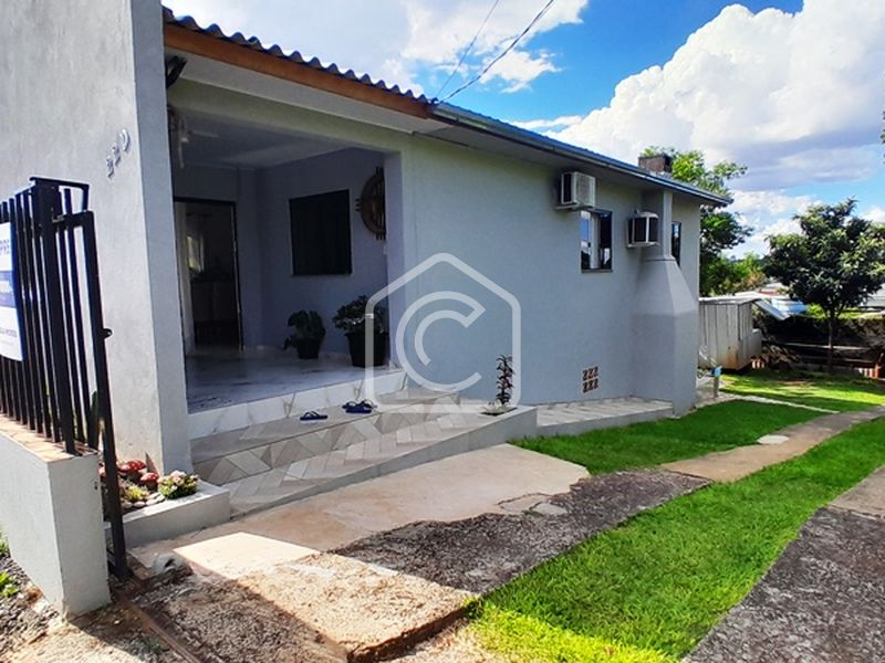 Casa à venda com 3 dormitórios, 1 banheiro, 1 vaga de garagem e 90m² de área privativa no bairro Palmital