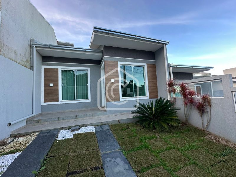 Casa para alugar com 2 dormitórios, 1 banheiro e 65m² de área privativa no bairro Desbravador