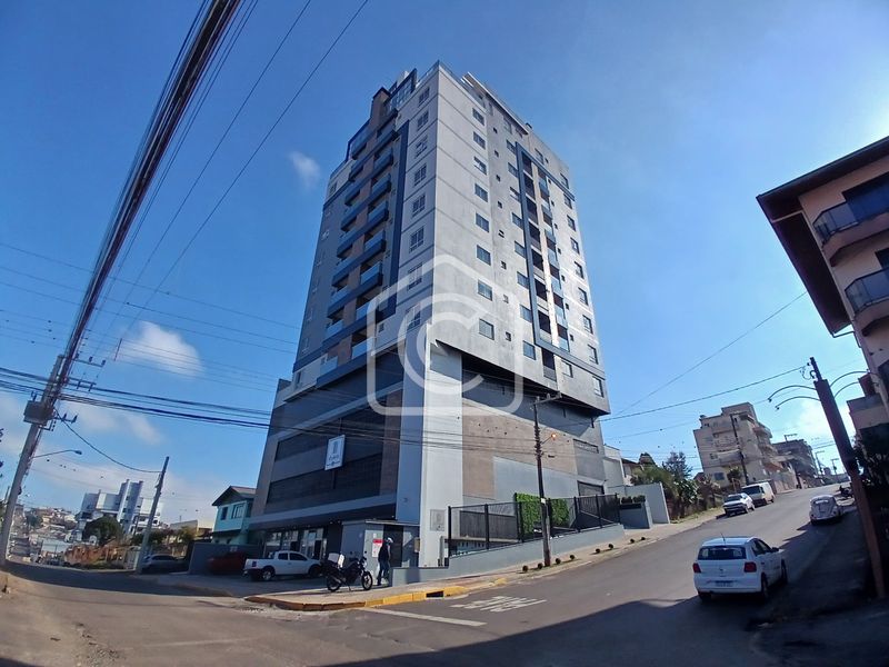 Apartamento à venda com 2 dormitórios, 1 banheiro, 2 vagas de garagens e 81m² de área privativa no bairro Bela Vista