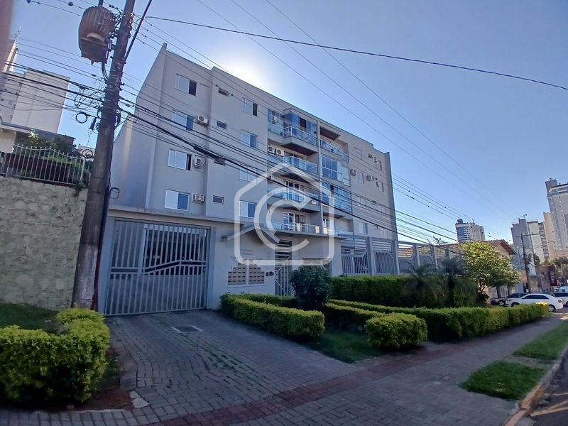 Apartamento para alugar com 3 dormitórios, 1 banheiro, 1 vaga de garagem e 150m² de área privativa no bairro Santa Maria