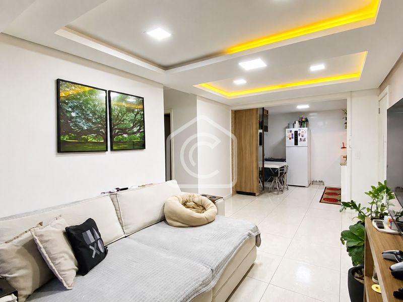 Apartamento à venda com 2 dormitórios, 1 banheiro e 57m² de área privativa no bairro Centro