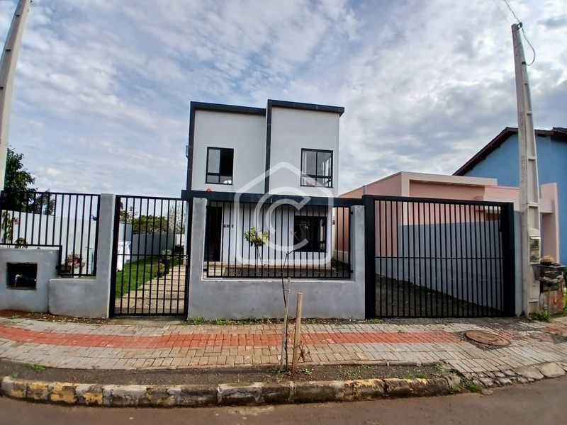 Casa para alugar com 3 dormitórios, 1 banheiro e 110m² de área privativa no bairro Desbravador