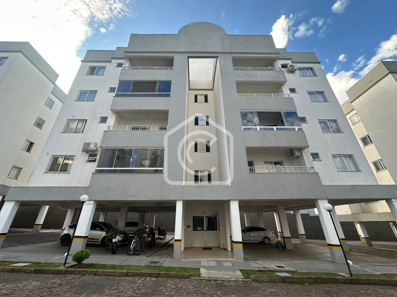 Apartamento para alugar com 2 dormitórios, 1 banheiro, 2 vagas de garagens e 60m² de área privativa no bairro Seminário