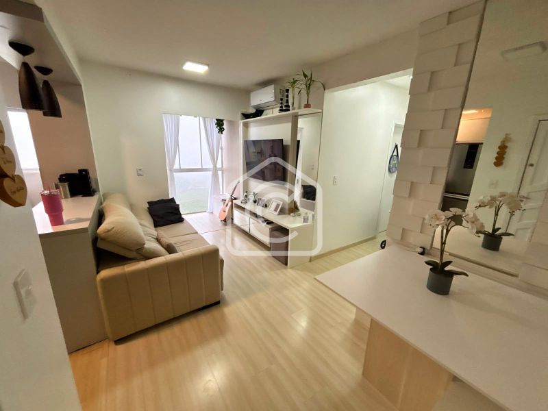 Apartamento à venda com 2 dormitórios, 1 banheiro e 55m² de área privativa no bairro Jardins do Vale