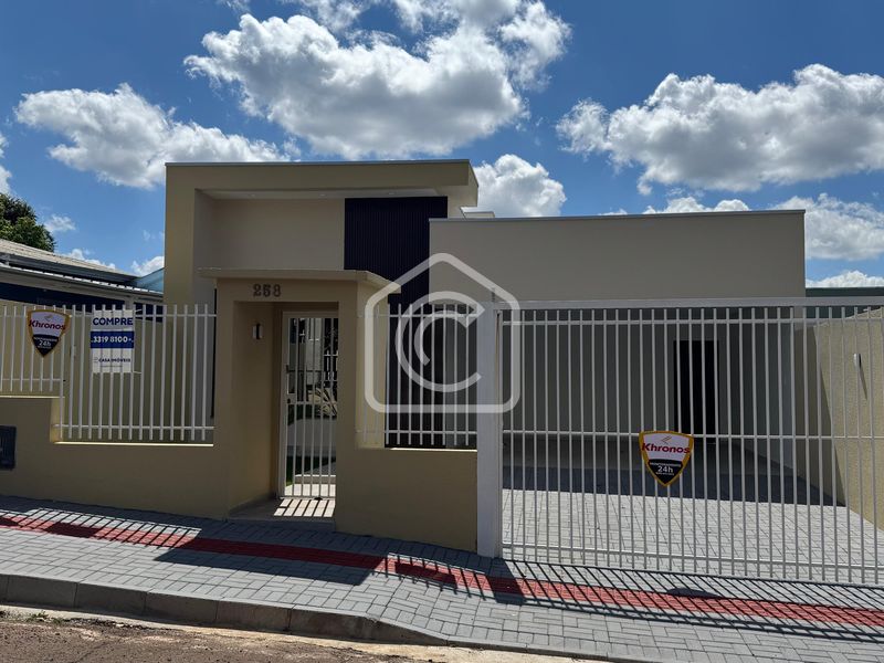Casa à venda com 3 dormitórios, 1 banheiro e 140m² de área privativa no bairro Palmital