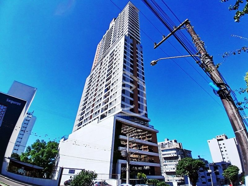 Apartamento para alugar com 3 dormitórios, 1 banheiro, 2 vagas de garagens e 89m² de área privativa no bairro Centro